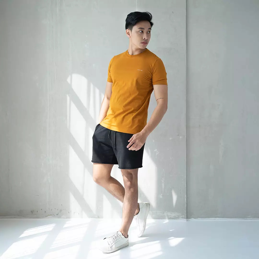 Kale Arion Dark Mustard / T-Shirt Pria Lengan Pendek / Unisex