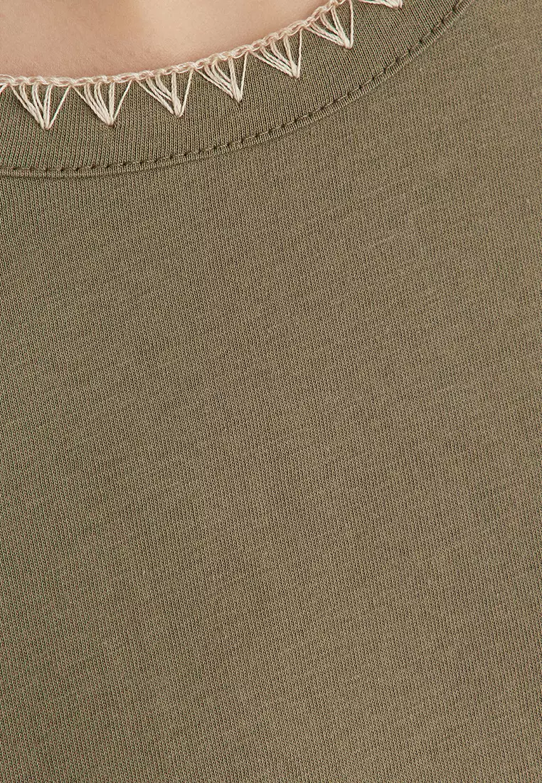 Khaki Contrast Stitch Detail Basic Crew Neck Knitted T-Shirt