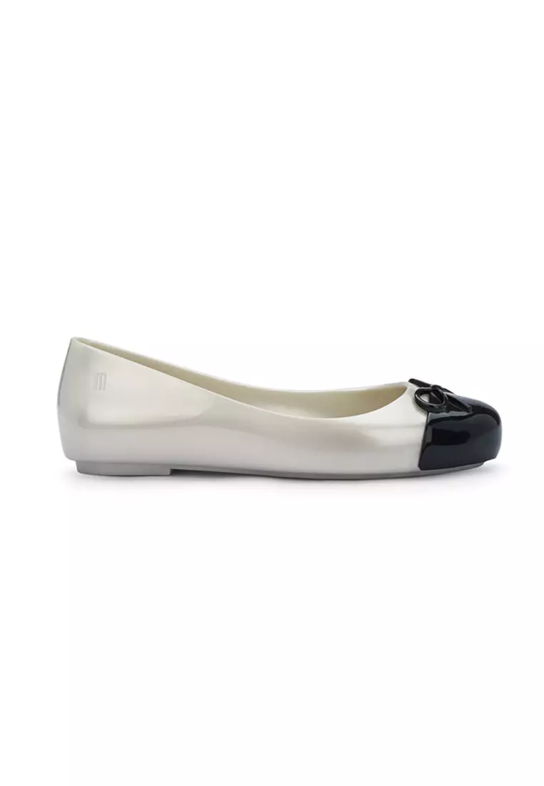 Melissa on sale flat shoes