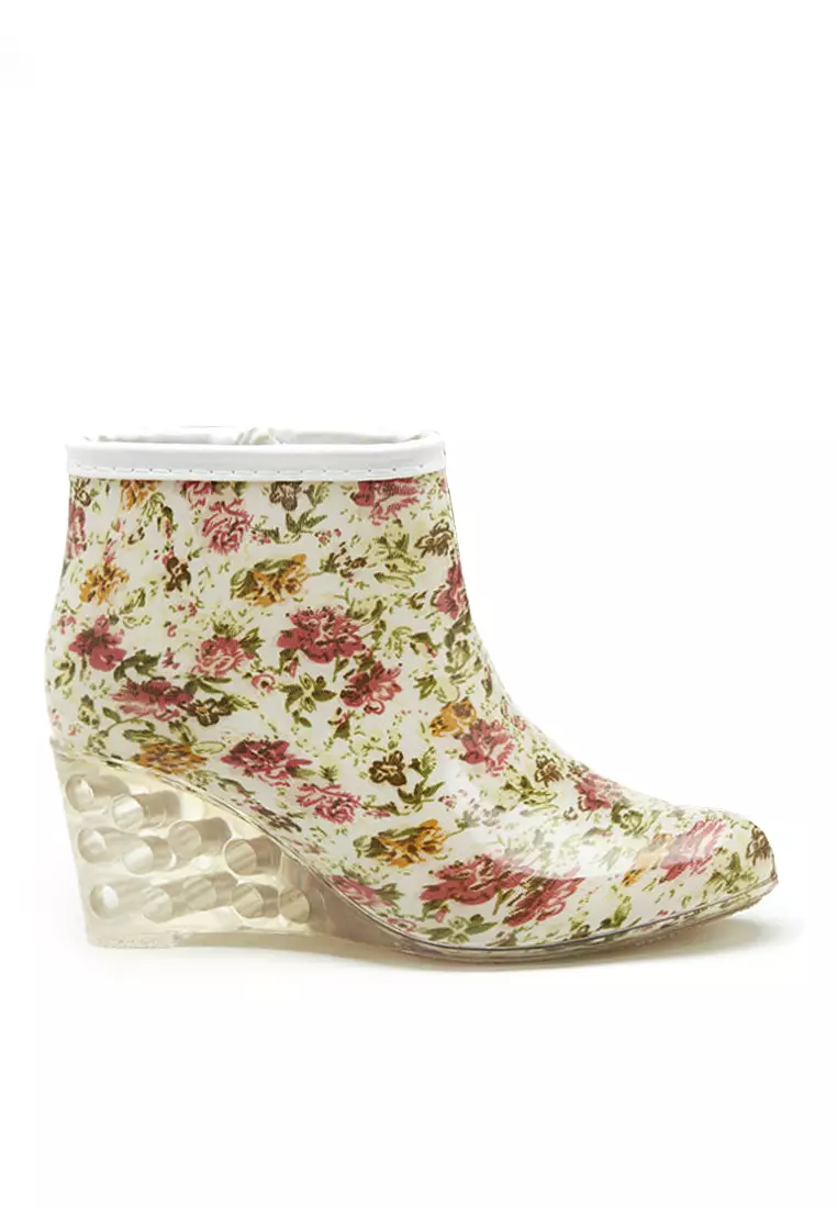 Discount on Twenty Eight Shoes  shoes - SKU: VANSA Trendy Graphic Mid Rain Boots VSW-R302