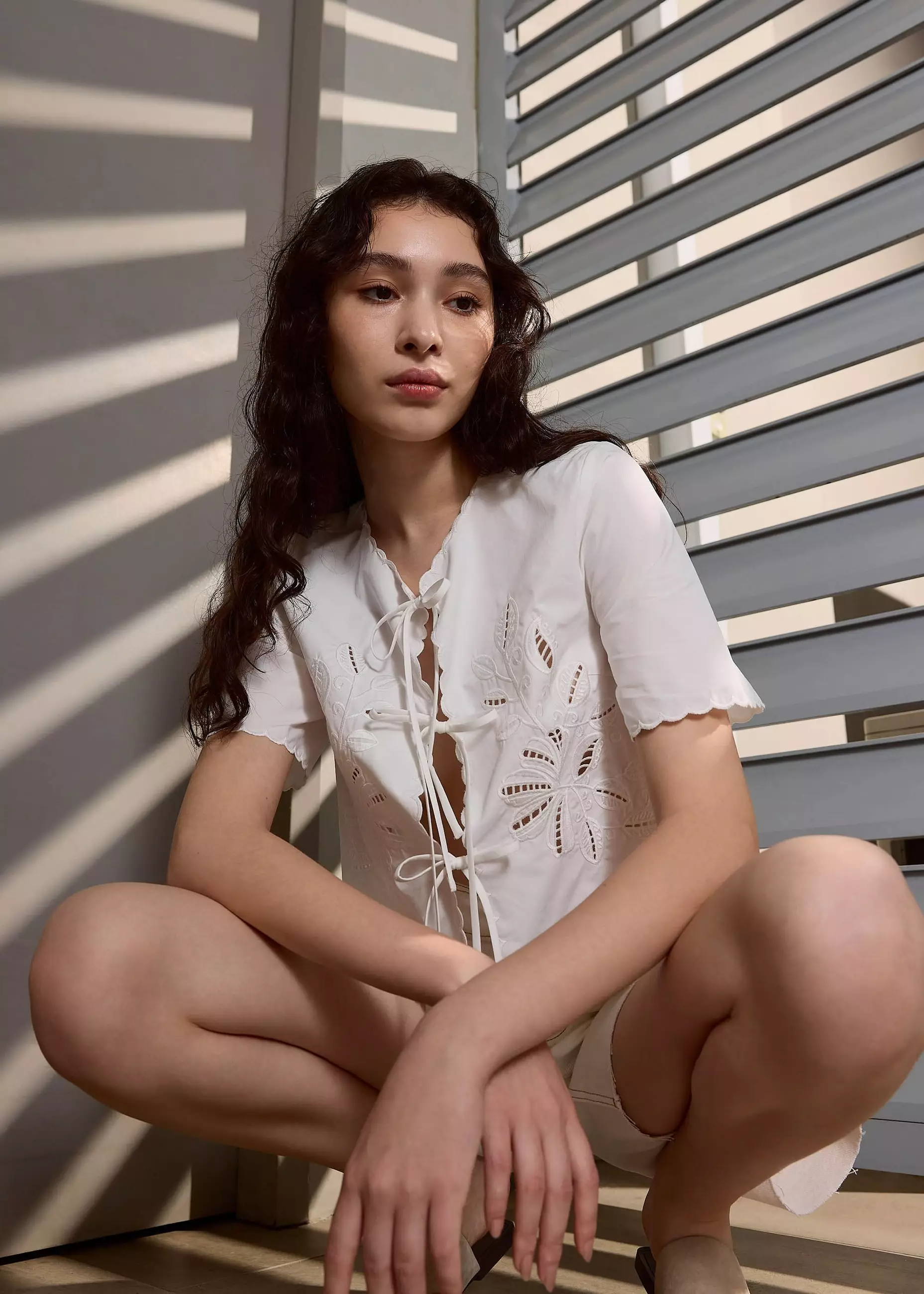 Atasan Wanita - Round Neck Scallop Front Tie Top