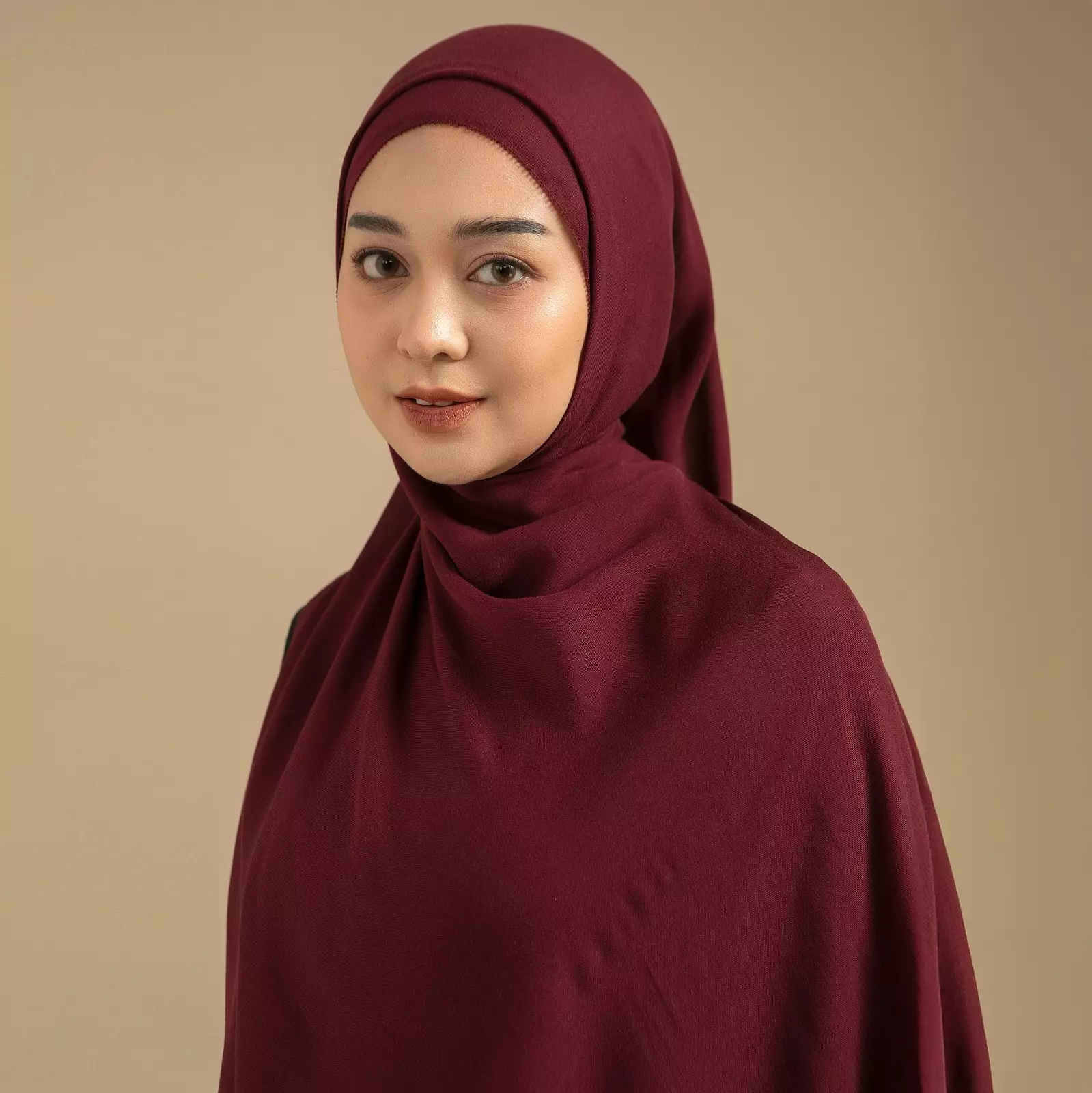 Viscose Eyelash Shawl Burgundy
