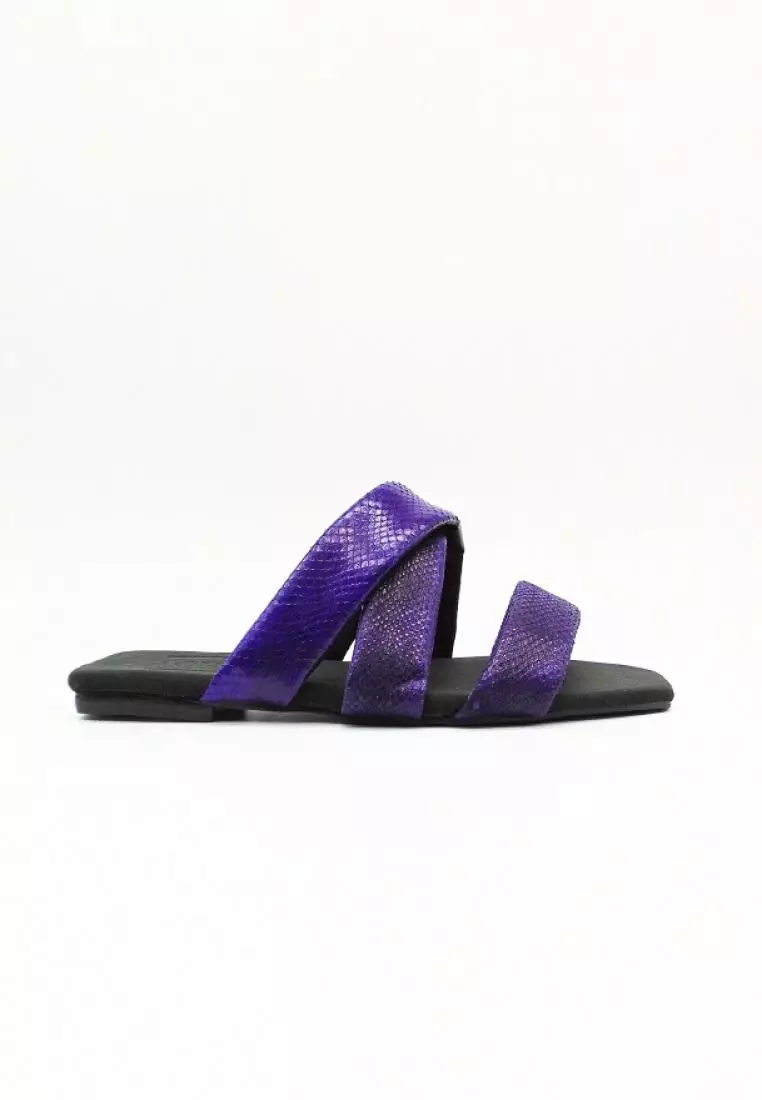 Discount on Lo'renza  shoes - SKU: Aries Flat Slides