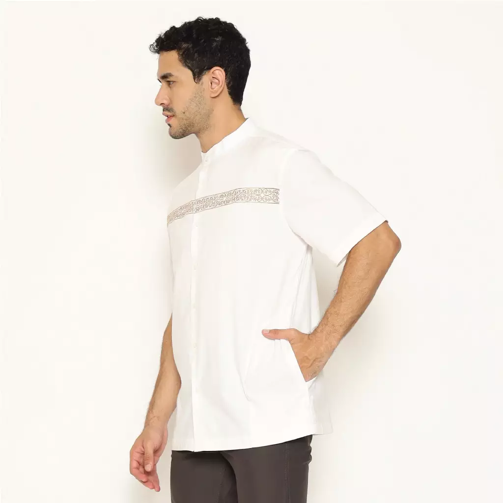 AMK Kemeja Koko Pria Lengan Pendek KK SHAKA S/S Putih