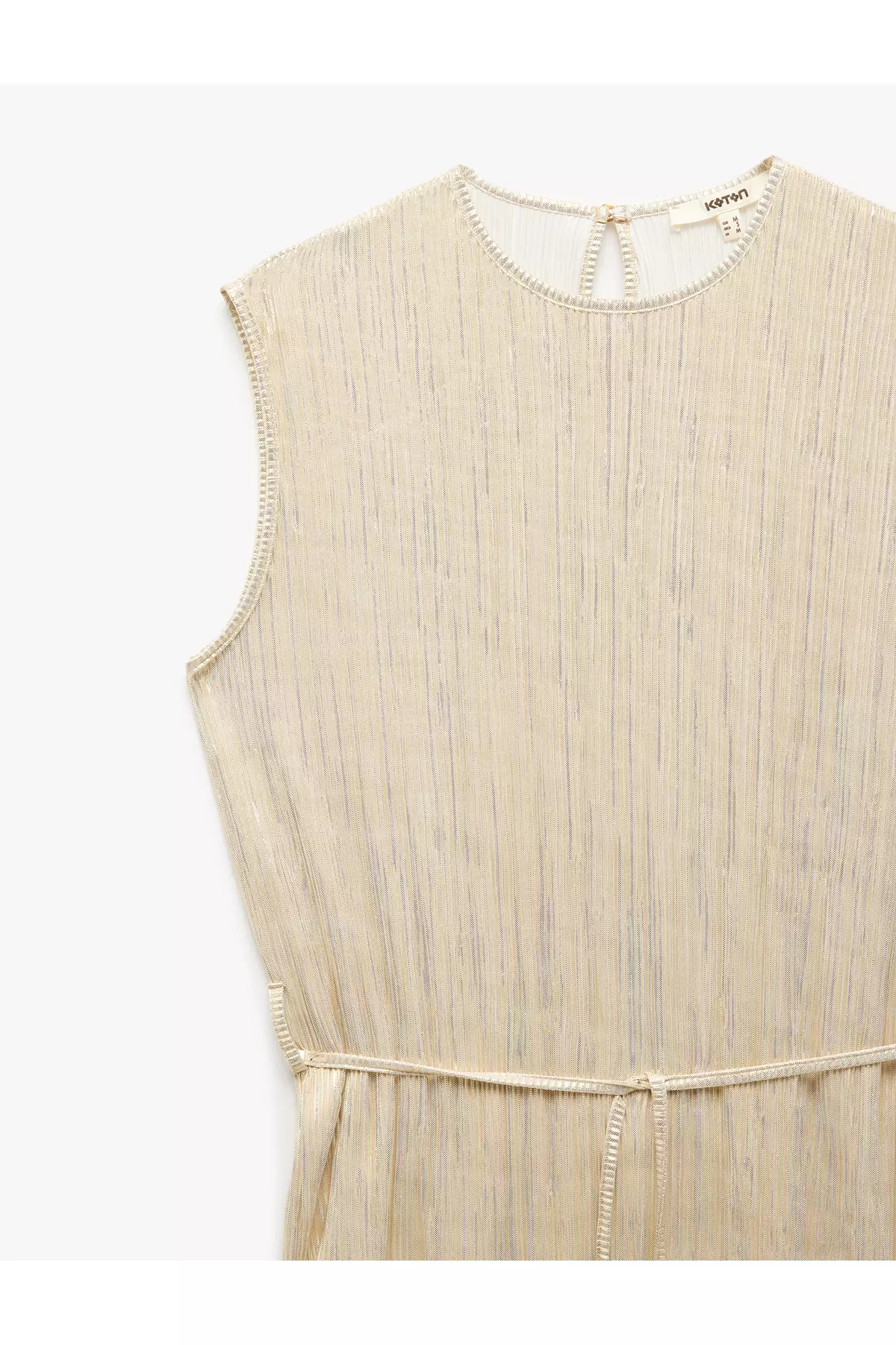 Sleeveless Crew Neck Slit Detail Shiny Pleated Pleated Long Dress With Belt