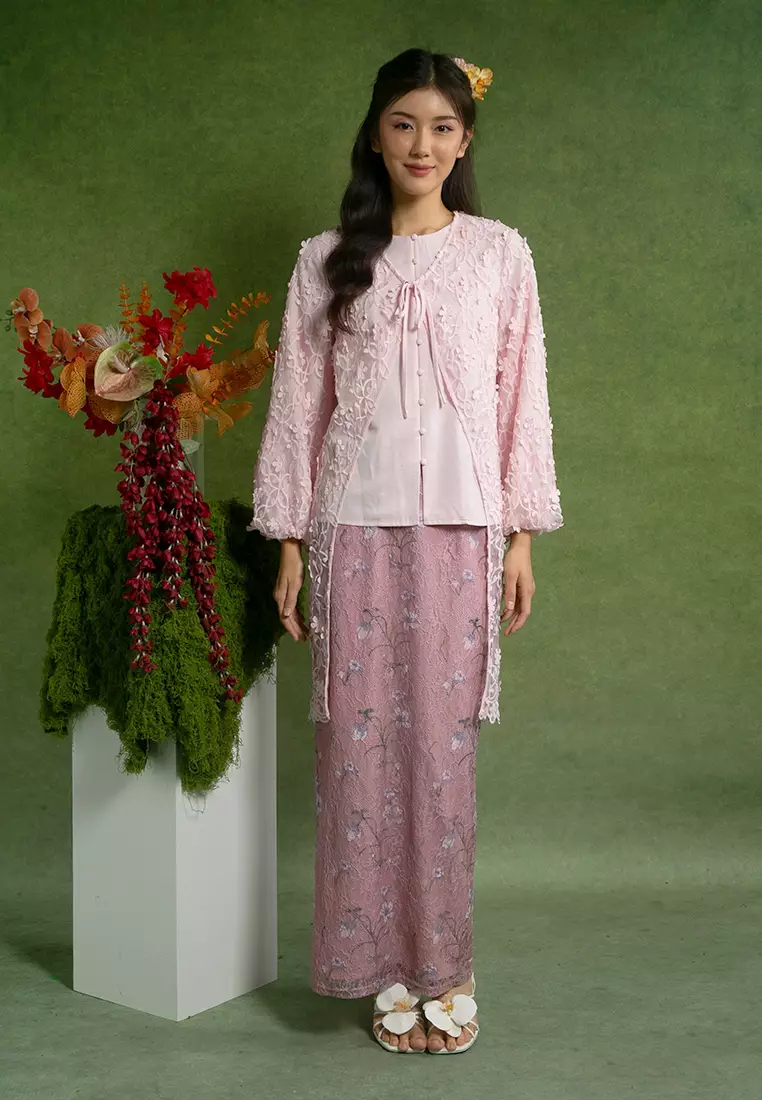 Qaseh Lace Long Kebaya Set