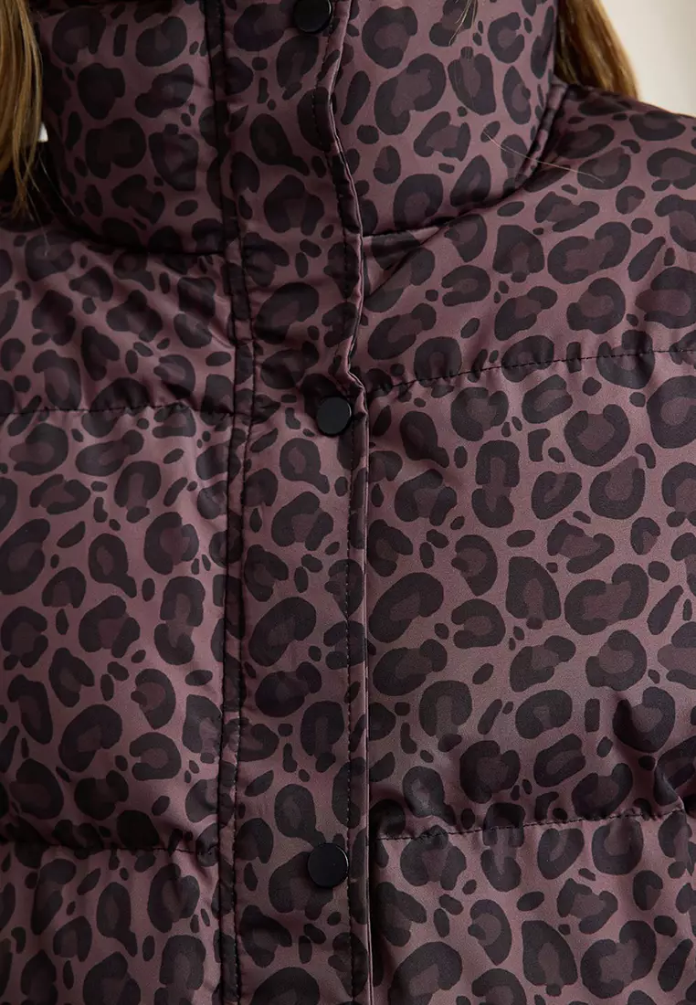 Multi-Colored Brown Leopard Patterned Oversize Puffer Jacket TWOAW25MO00222