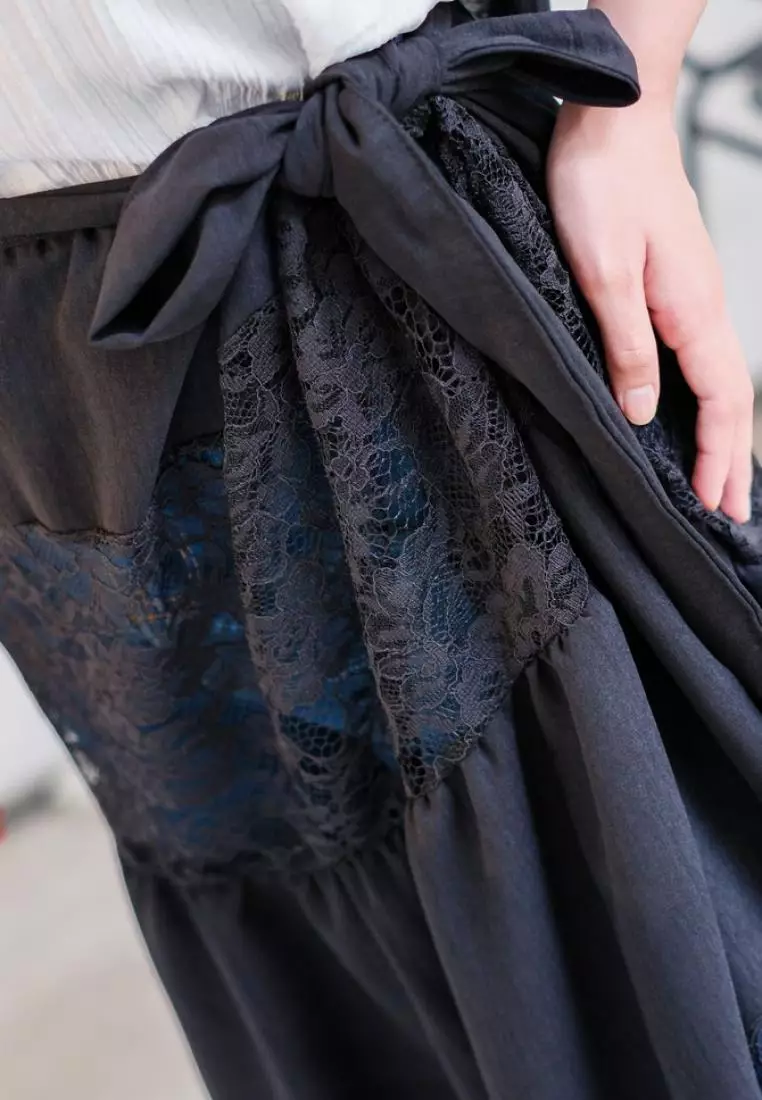 Layer Lace Skirt - Black M19072 R73S1