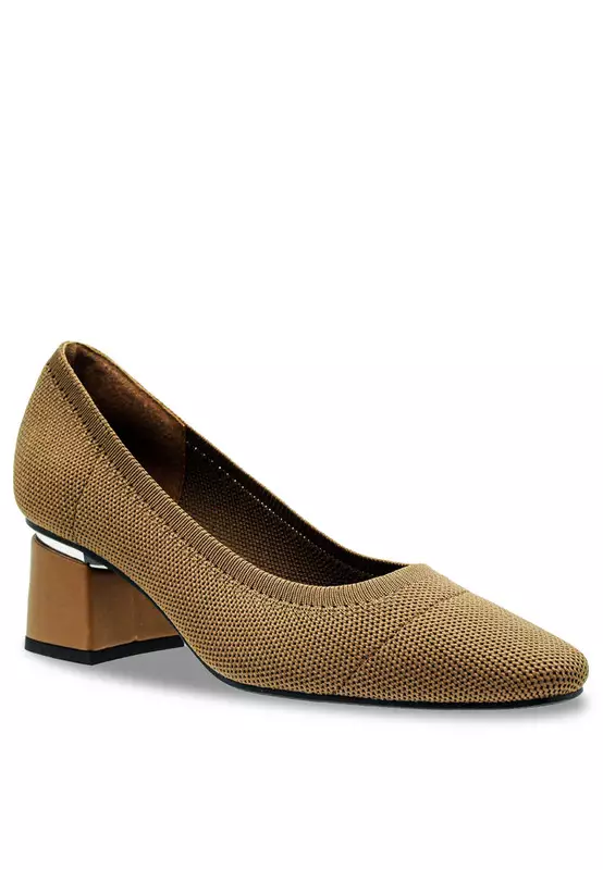 Flyknit Round Toe Heels