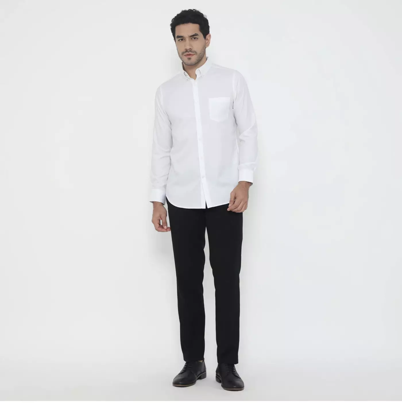 Jobb Lumina Kemeja Pria Lengan Panjang Slim Fit Putih Colour White