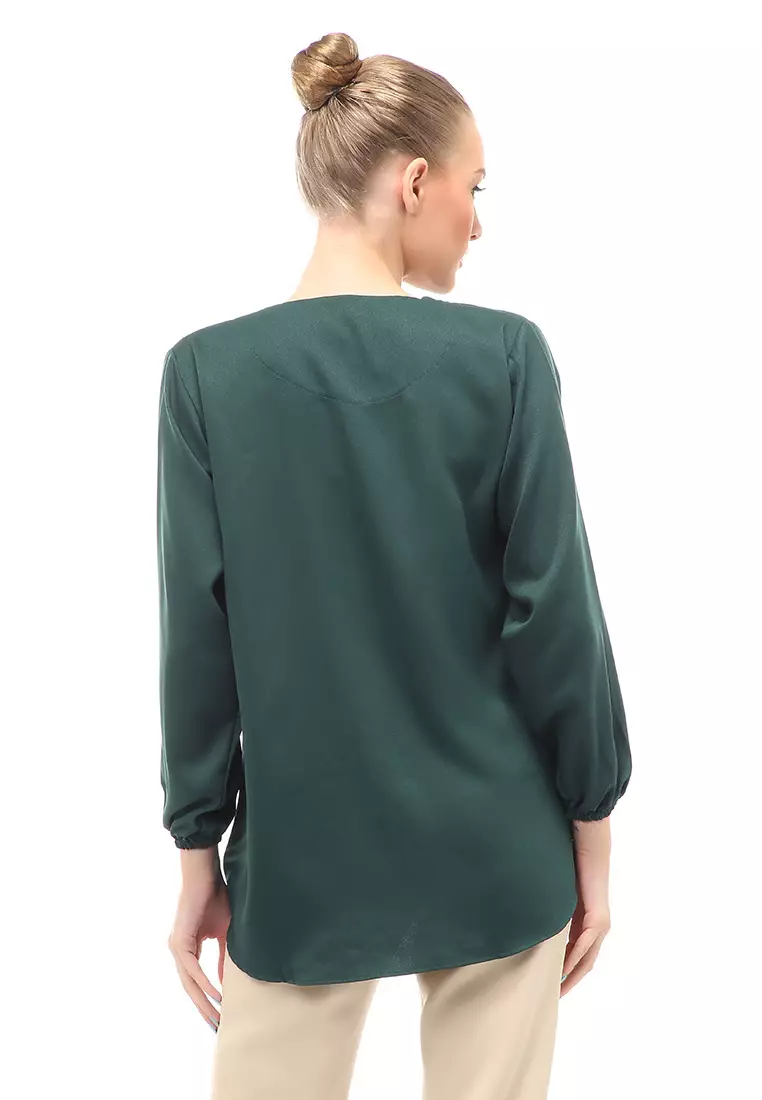 Mitzi Blouse Wanita Kerah V-neck Motif Solid Aksen Kancing Design Casual - Hijau Botol