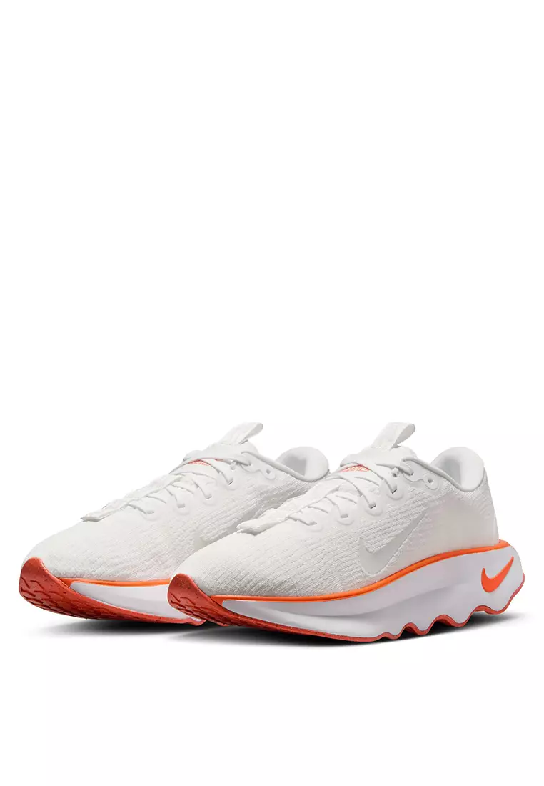 Motiva Walking Shoes