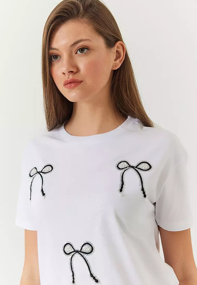 Women's Stone And Bow Detailed Tshirt 60602005