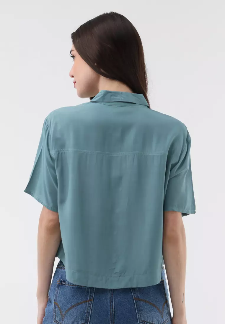 Short Sleeves W/ Collar Blouse