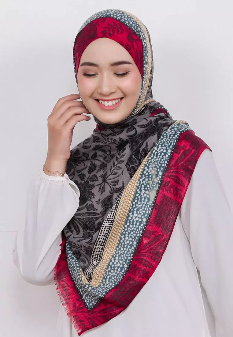 Diora Cotton Viscose Pashmina Hijab Black & Red