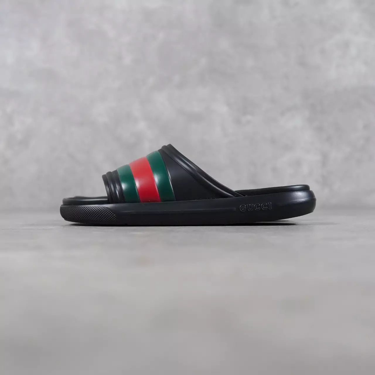 Sandal GUCCI ACE STRIPE RED GREEN BLACK RUBBER SLIDE 100% ORIGINAL