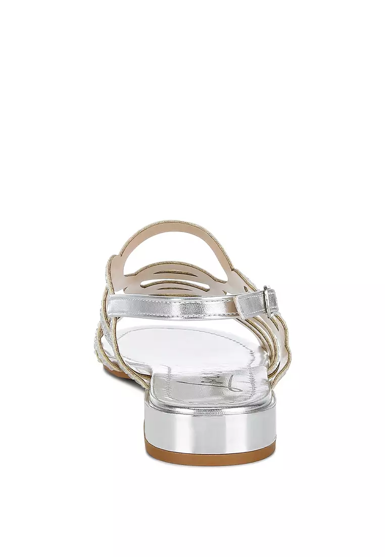 Sandal Datar Berlian Imitasi Detail Potongan Warna Perak