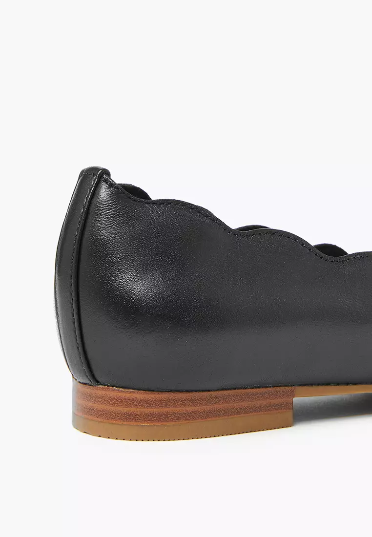 Wide ballet deals pumps
