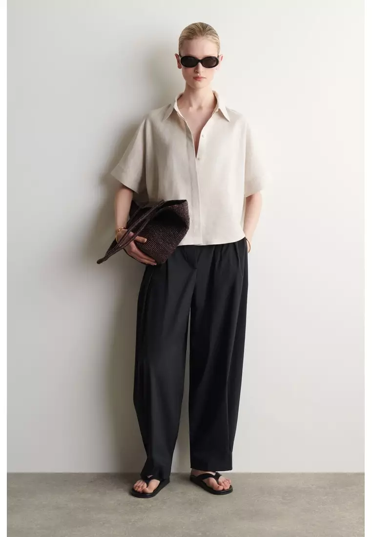 OVERSIZED SHORT-SLEEVED LINEN SHIRT