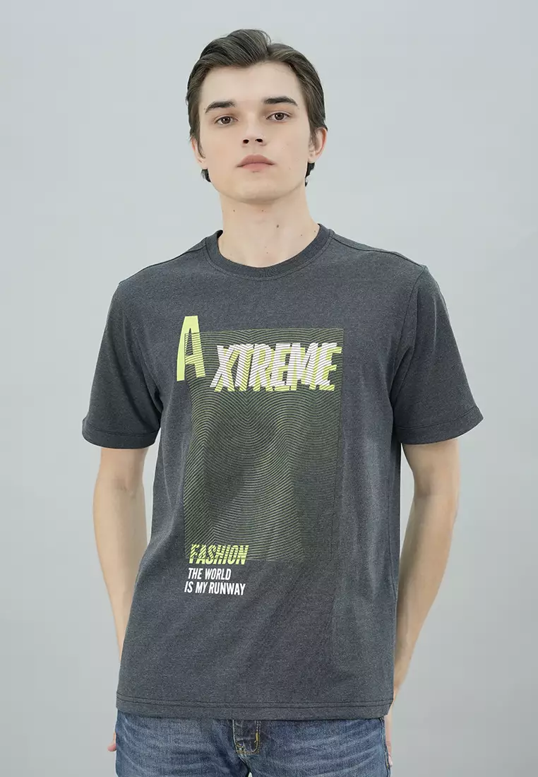 Johnwin - Kaos Casual - Motif Sablon - Abu - Slim Fit - ATS.622.M479.01.C-S/S - Free Keychain