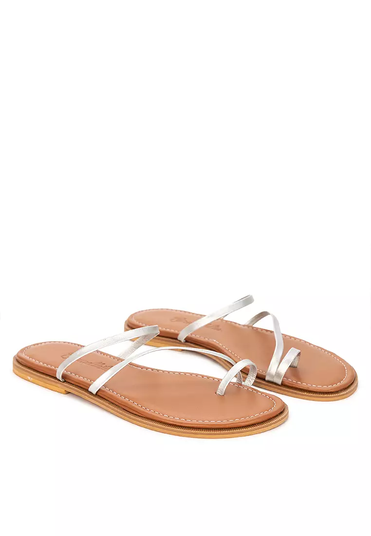 Toe Ring Strappy Flat Sandals