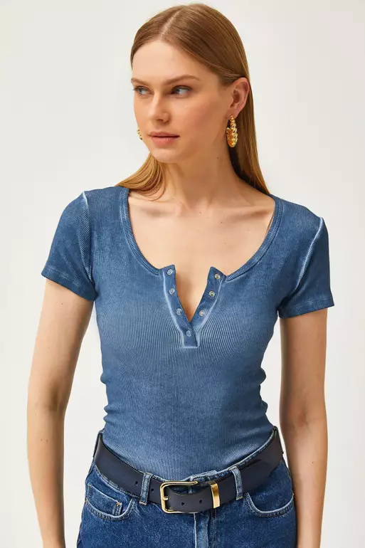 Women's Snap-On Camisole T-shirt BLZ-19000171