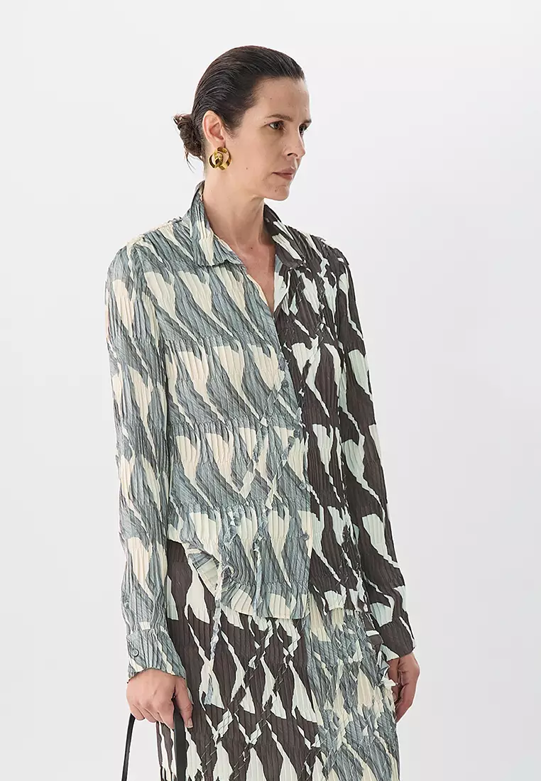 Slim long-sleeved shirt