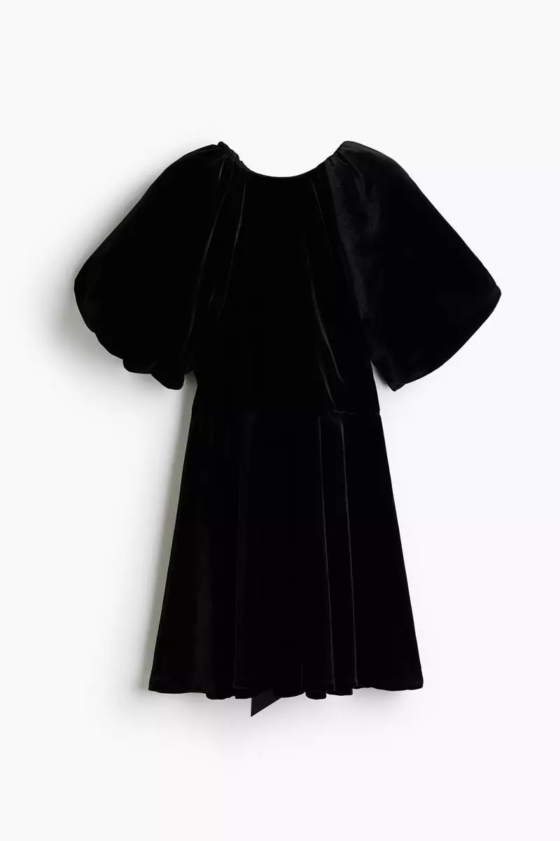 Balloon-sleeved dress