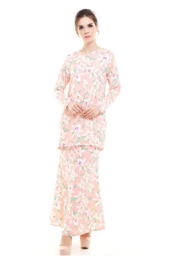 Rina Printed Kurung Peach Flower from Rina Nichie Couture in Pink