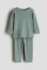 Khaki green Medium Dusty