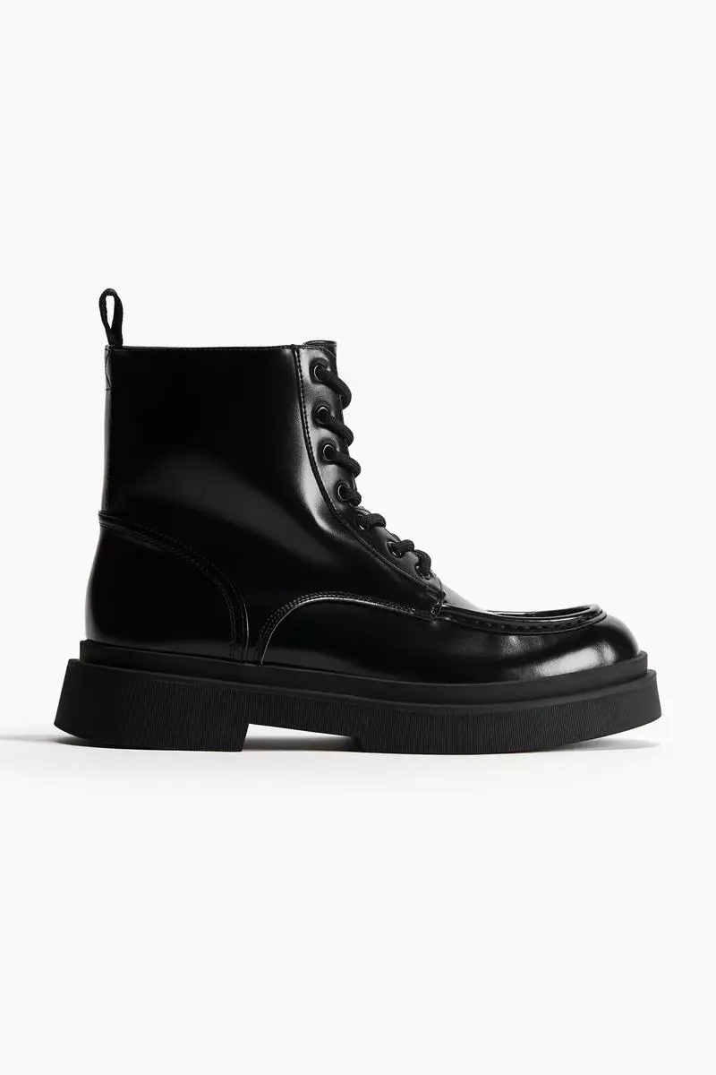 Discount on H&M  shoes - SKU: Lace-up boots