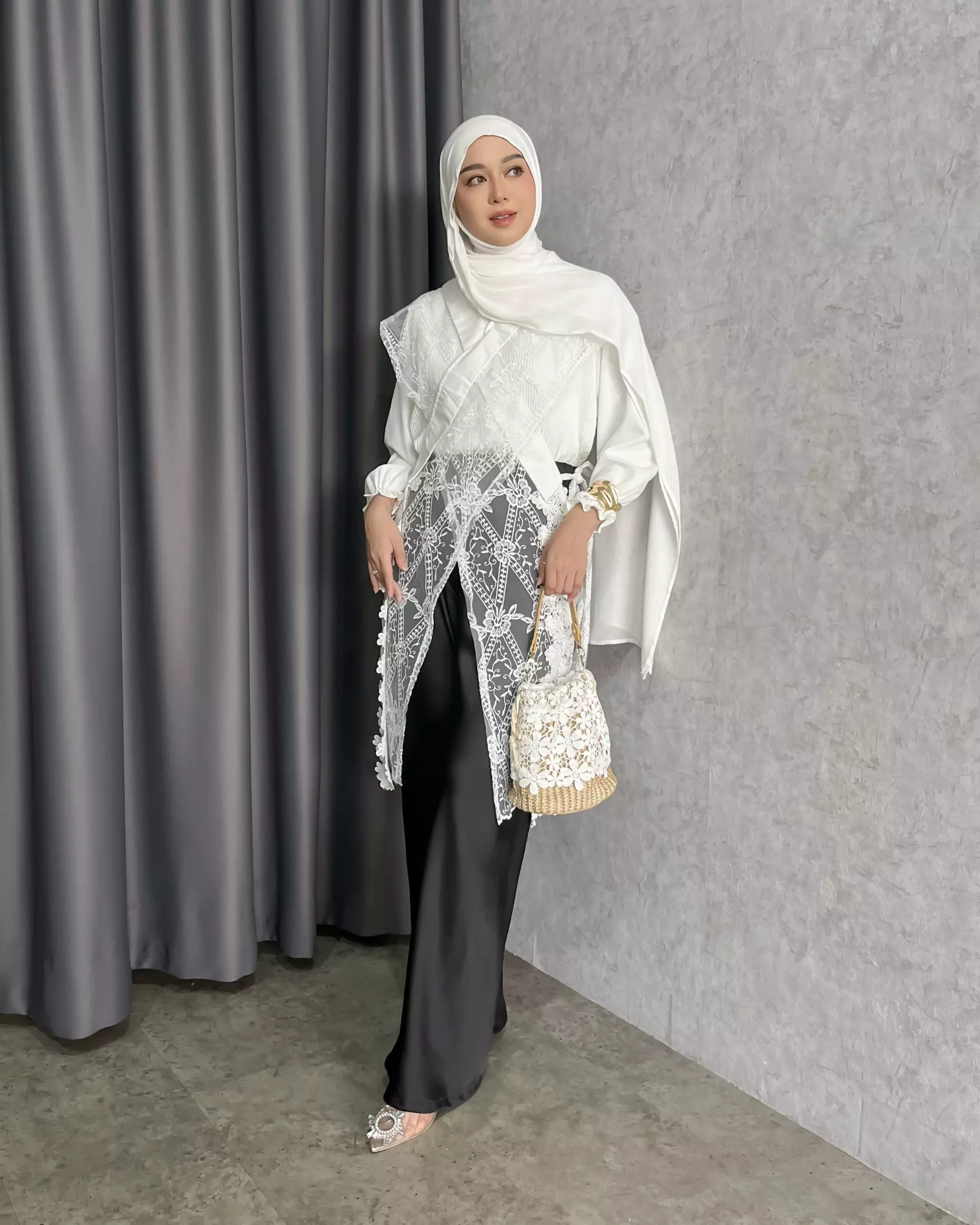 Roselle Vest - White