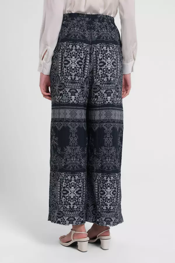 Minimal x Tasya Farasya - Alara - Celana Lurus Motif Etnik - Navy Dark