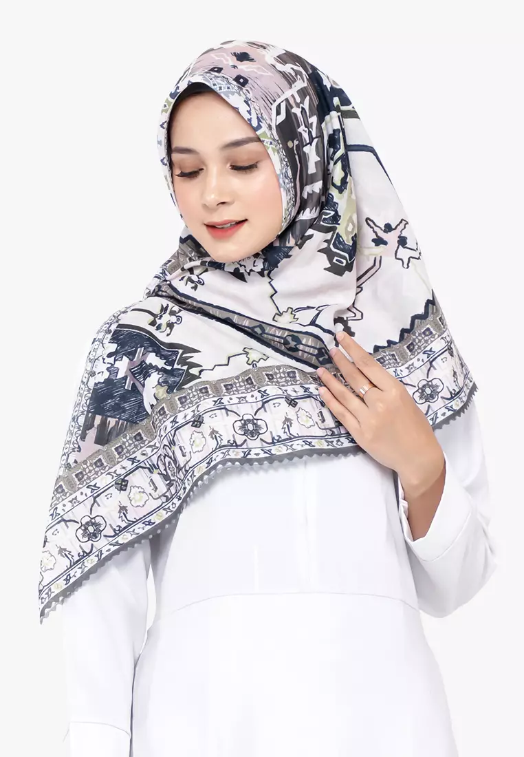 Hijab Motif Clarabell Segiempat Printng Lasercuting By Cotton Bee - Istanbul