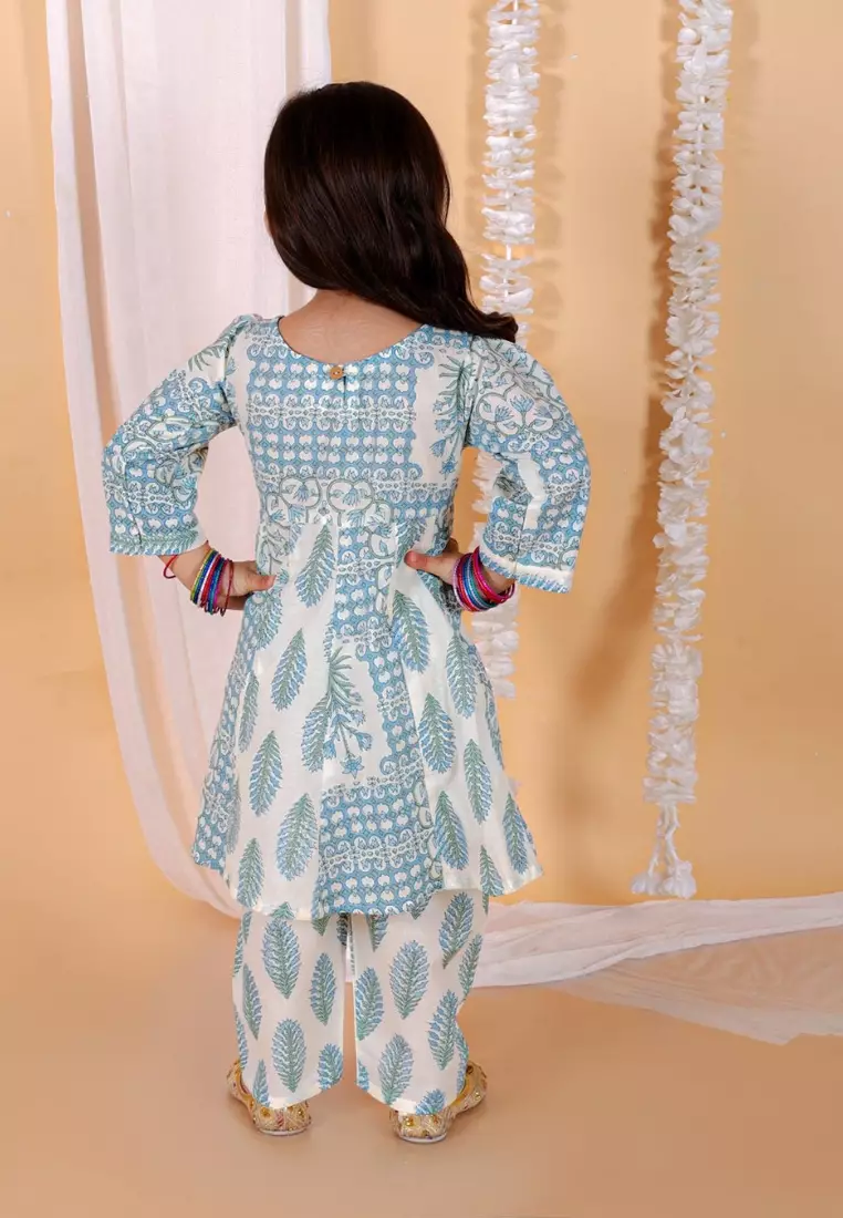 Neeldhara 女孩花卉印花 Anarkali Kurta 套装