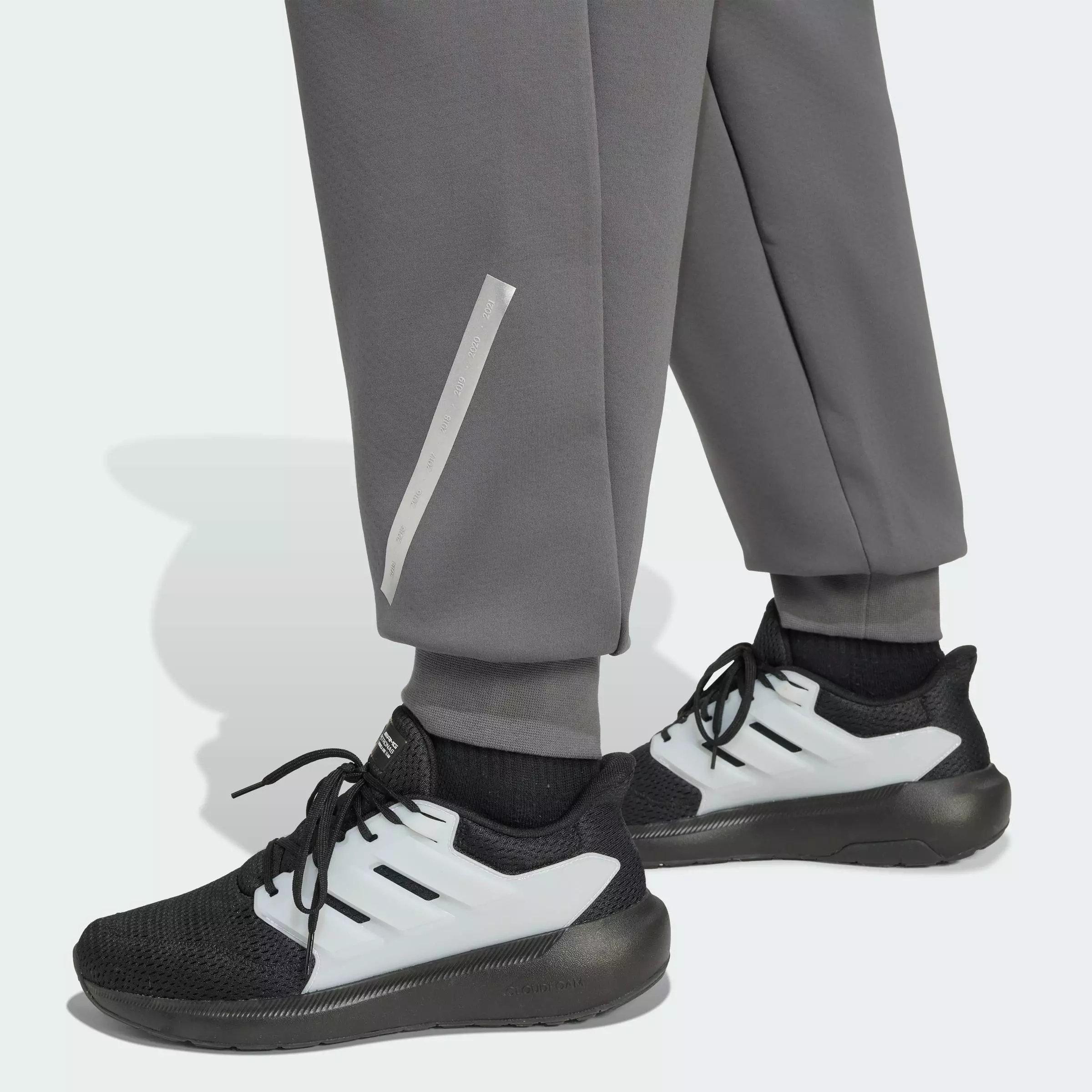 Motorsport Mercedes - AMG Petronas Formula One Team Silver Arrows Pant Men Grey JW3478