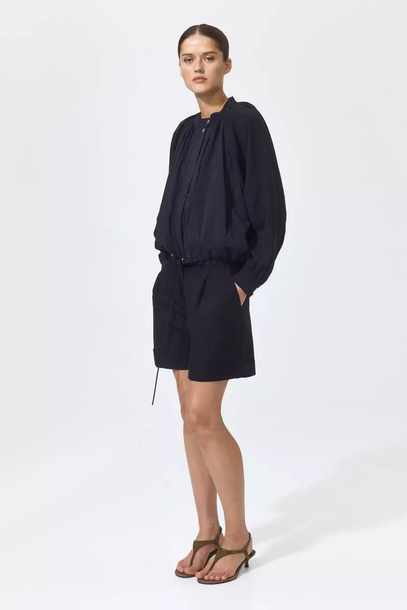 Tailored linen-blend shorts