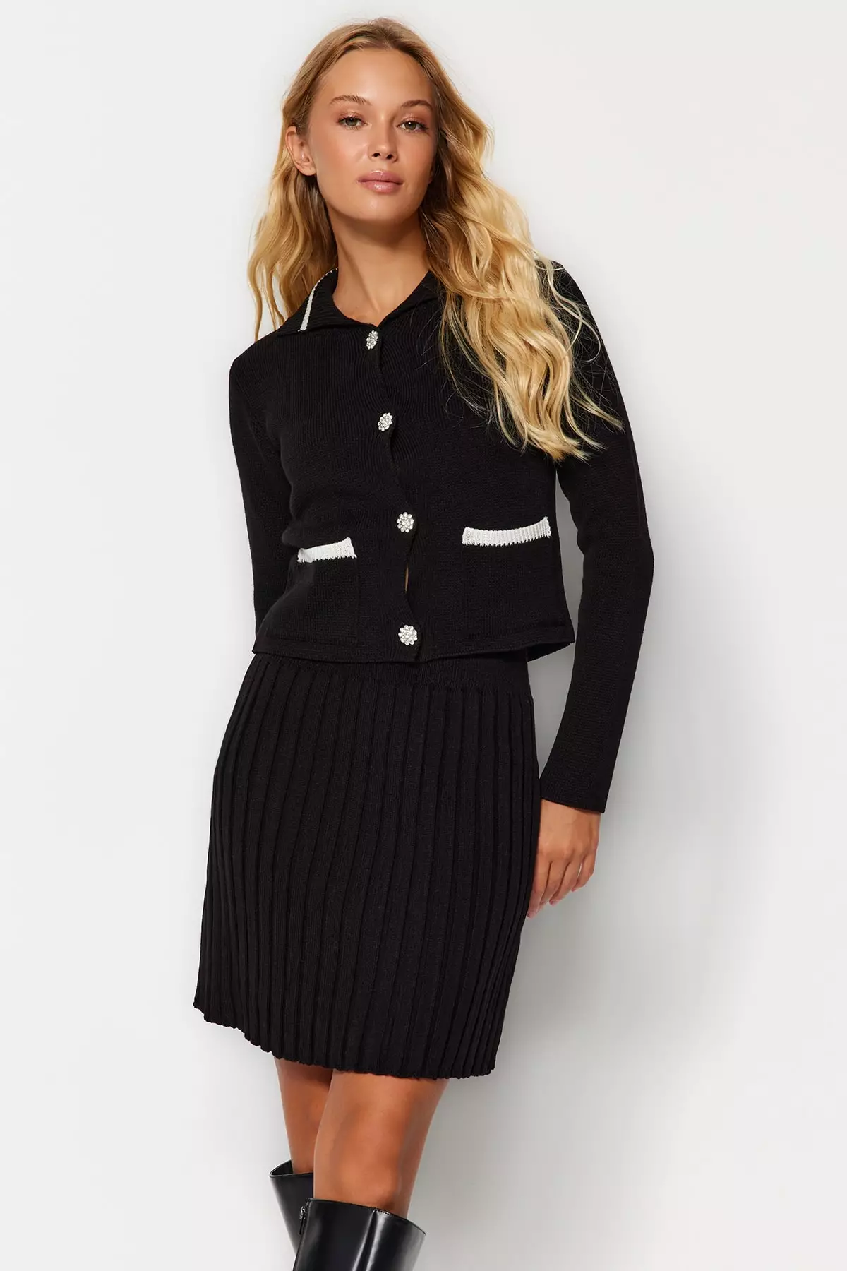 Cardigan skirt set store