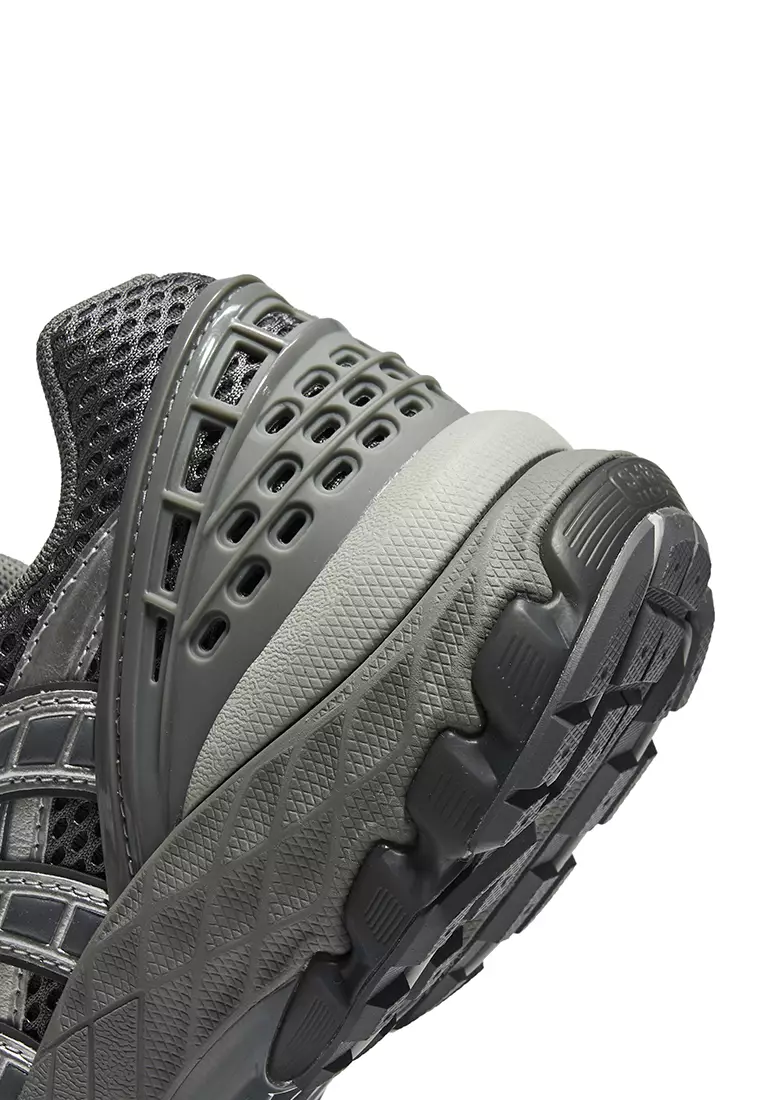 MEN'S KONEJO SNEAKERS
