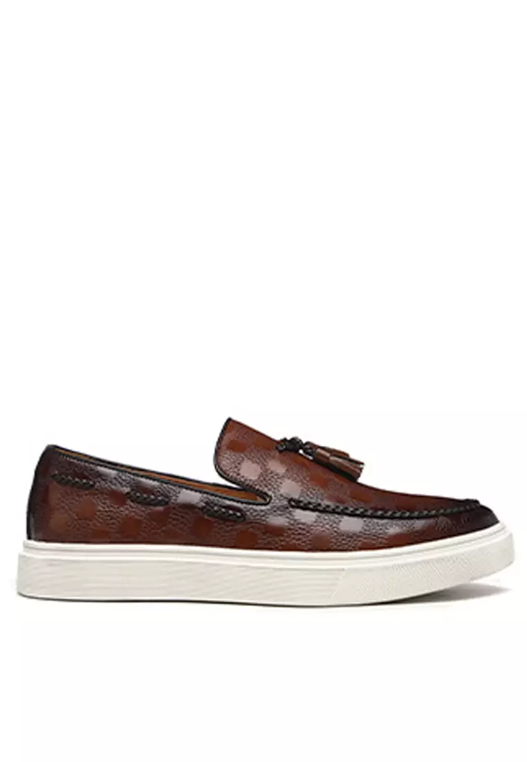 Discount on Twenty Eight Shoes  shoes - SKU: Checkered Pattern Synthetic Leather Tassel Loafers WZWH-S11