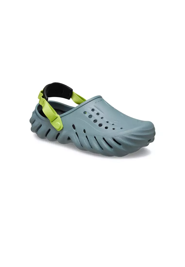 Discount on Crocs  shoes - SKU: Echo Clog in Pond