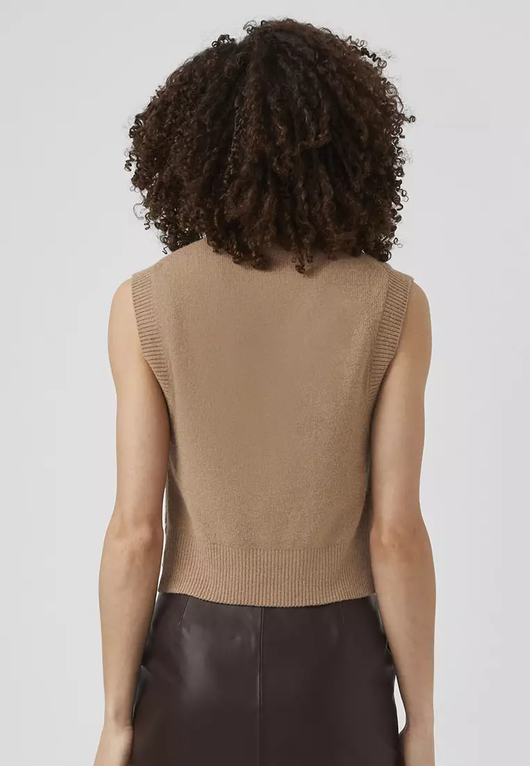 French top connection vests