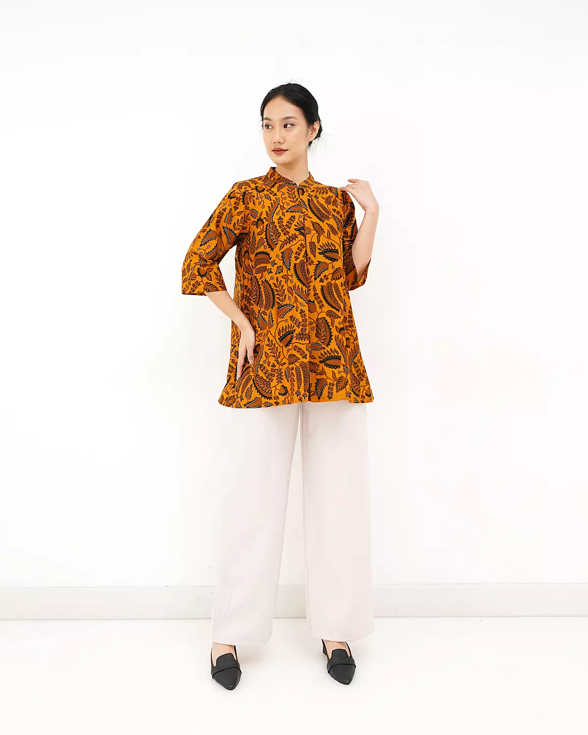 Blouse Lengan Pendek Motif Pisang Wulan