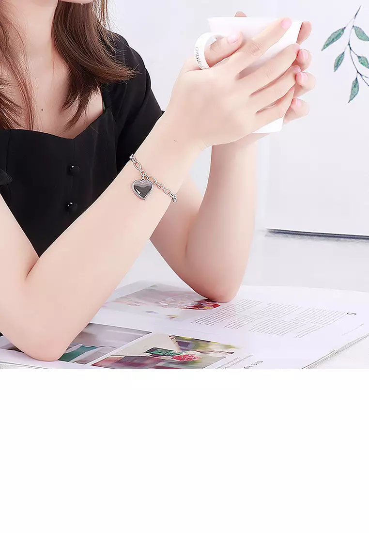 Simple and Fashion Heart-shaped 316L Stainless Steel Bracelet