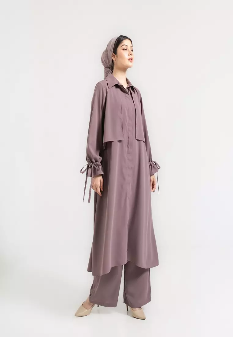 Eshania One Set Black Oakwood Brown