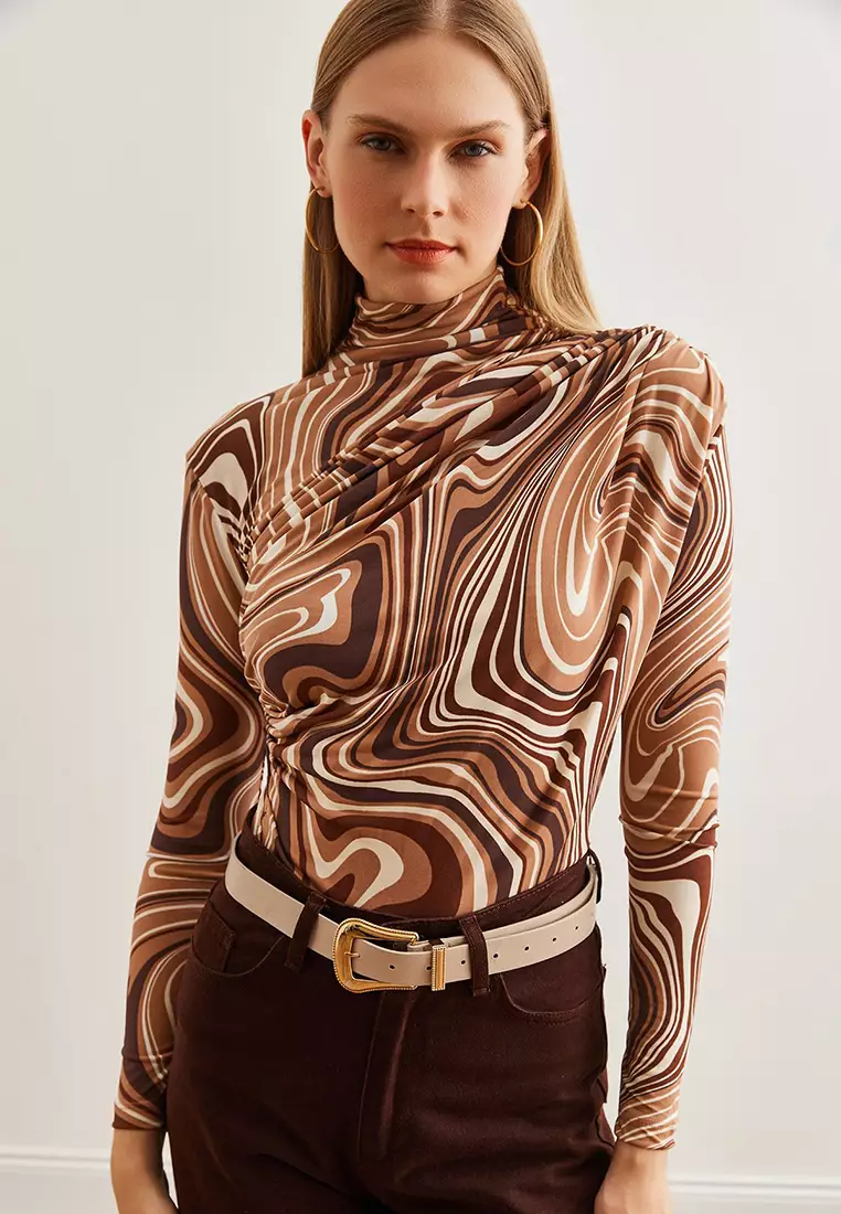 Drape Detailed Flowy Stylish Blouse