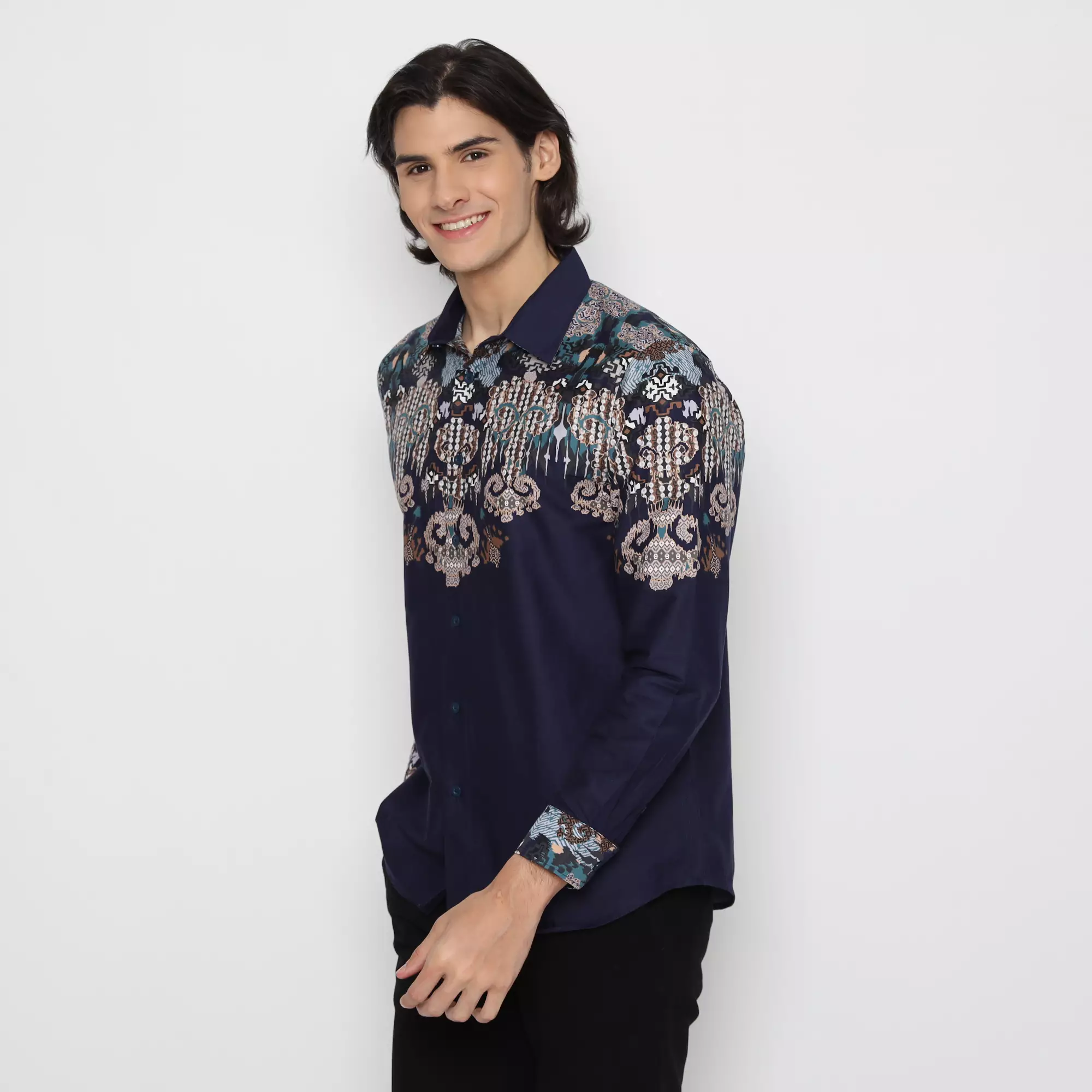 Platini Kemeja Batik Pria Lengan Panjang Katun Navy 36035