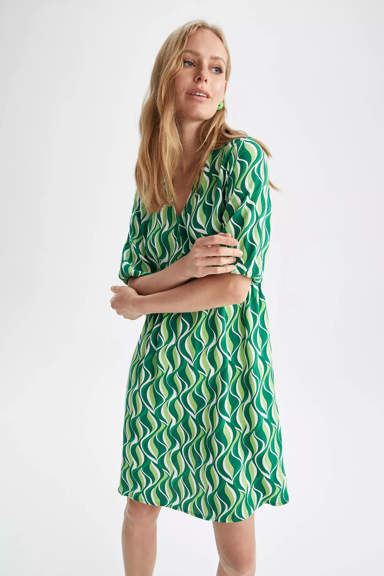 Buy DeFacto Retro Long Sleeve Viscose Mini Dress 2024 Online | ZALORA ...