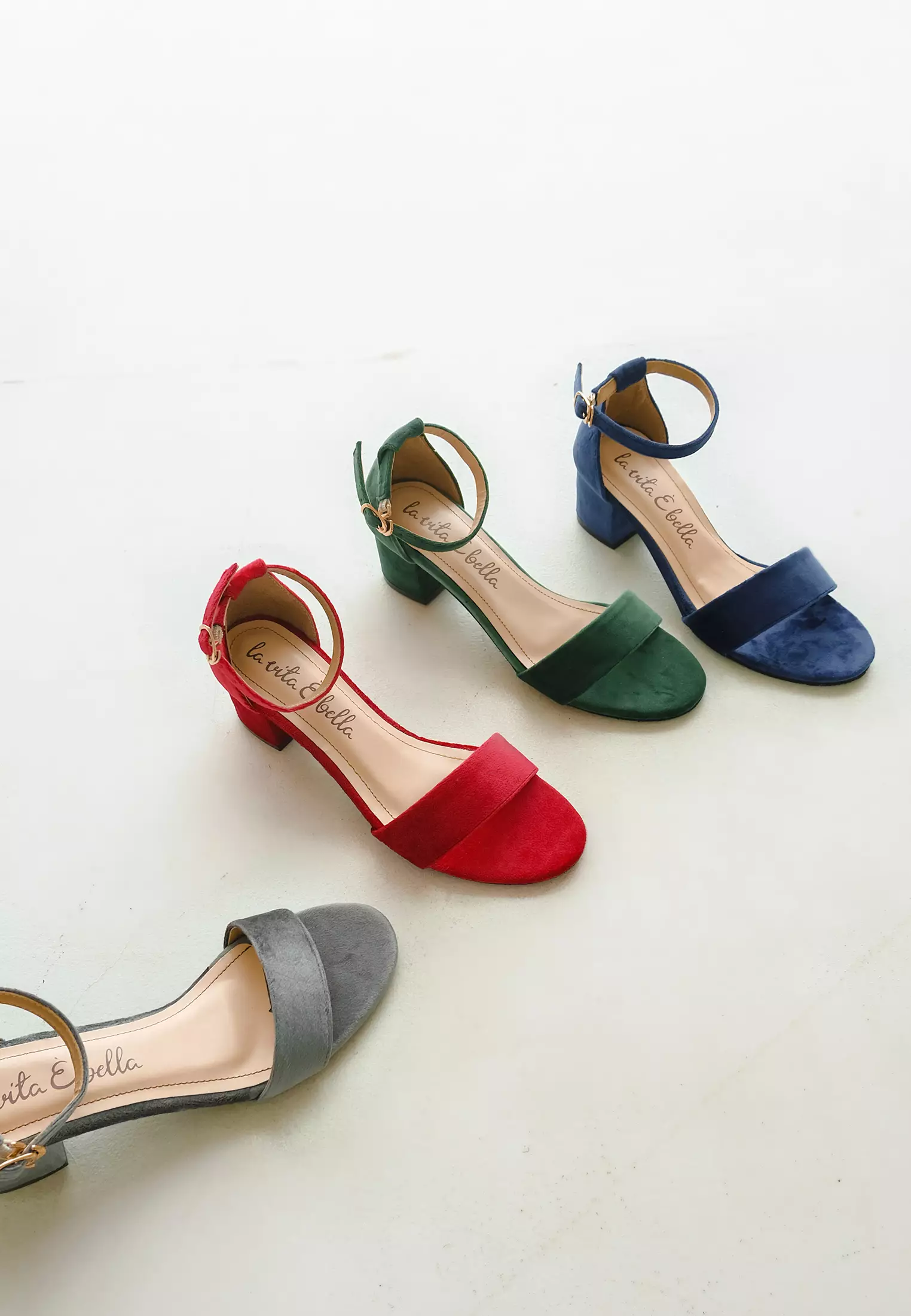 Blanche Ankle Strap Sandal Block Heels Wanita Suede Velvet