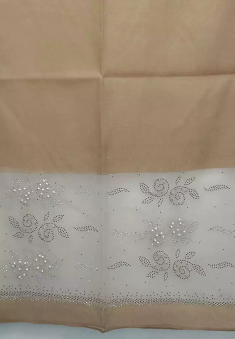 Aksesoris Syal Pesta Wanita Pearly Studs Embellish Floral Silk Shawl Syal Sutra Wanita Evening Shawl Gold& Silver